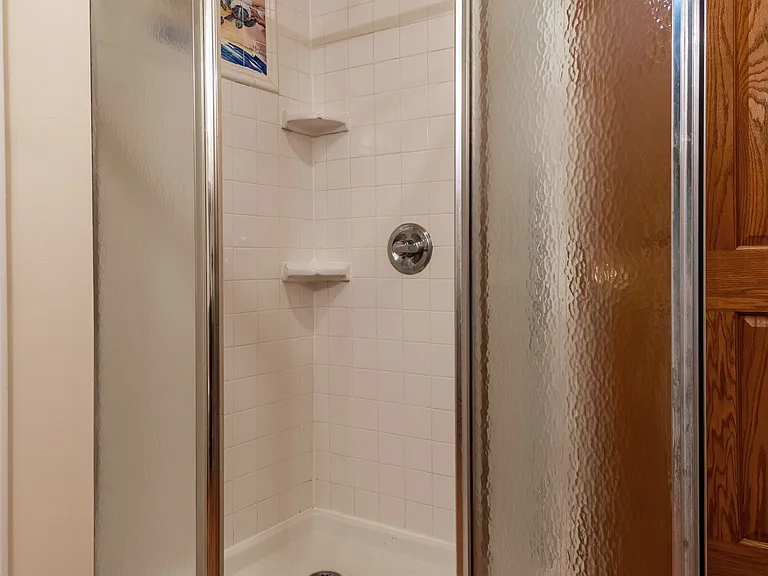 2542 N Talbott St — Photo 5