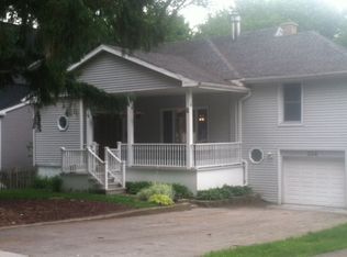 114 S Forest Ave, Palatine, IL