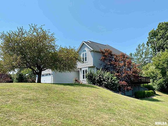 2nd image of 17445 Woodland Lakes Dr