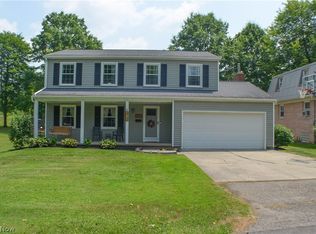 417 Crestwood Dr, Ravenna, OH 44266