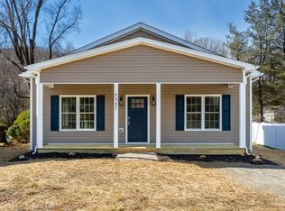 1337 10th St, Waynesboro, VA 22980