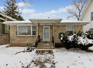 822 14th St SE, Cedar Rapids, IA 52403