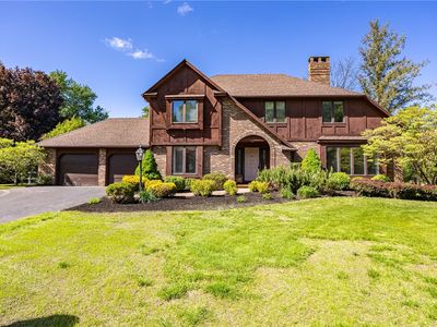 18 Le Pere Dr, Pittsford, NY, 14534
