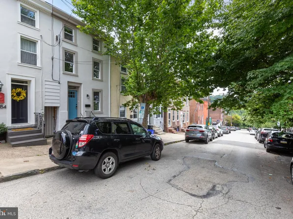 3686 Stanton St, Philadelphia, PA 19129