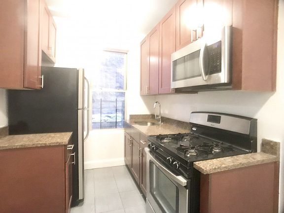 4th image of 540 W 180th St APT 4