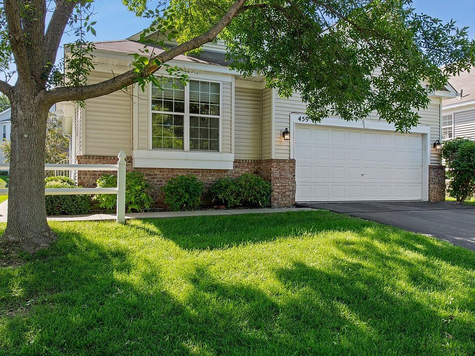 1st image of 459 Meadowood Ln