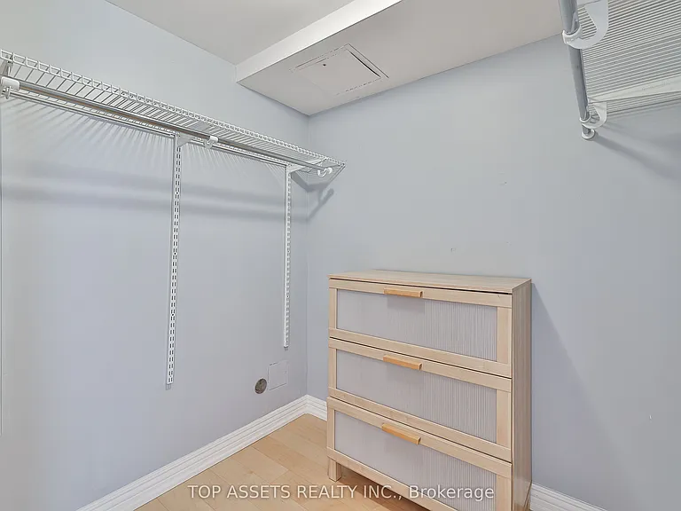 24 Wellesley St W #614 — Photo 25