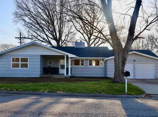 1128 Thompson St, Emporia, KS 66801
