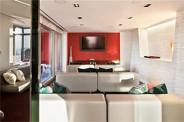 Rented by DYNY Inc | media 19