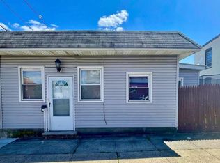 289 Hall Ave, Perth Amboy, NJ 08861