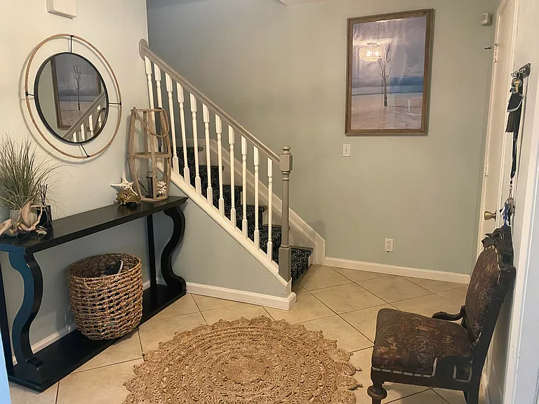 9928 Moss Pond Dr — Photo 3