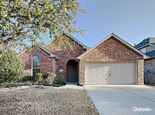 661 Cattlemans Way, Fort Worth, TX 76131