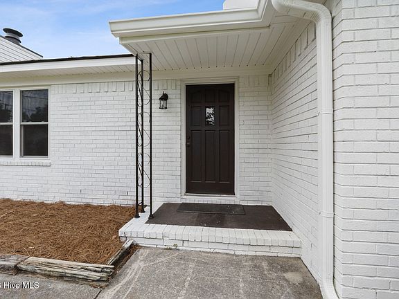 4th image of 257 Miramar Drive