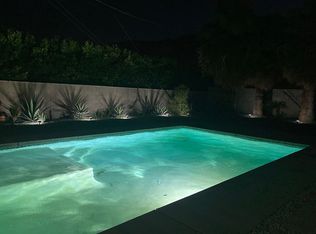 295 E San Rafael Dr, Palm Springs, CA 92262
