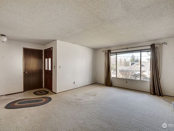 3rd image of 5931 95th Drive SE
