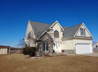 1197 N Jones Rd, Essexville, MI