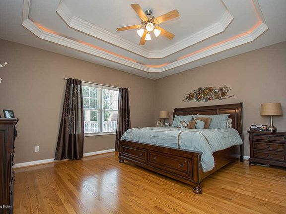 5th image of 535 Blackberry Cir