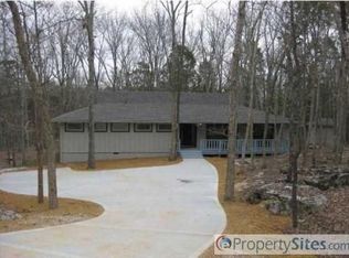 11016 Donneita Dr NW, Huntsville, AL 35810