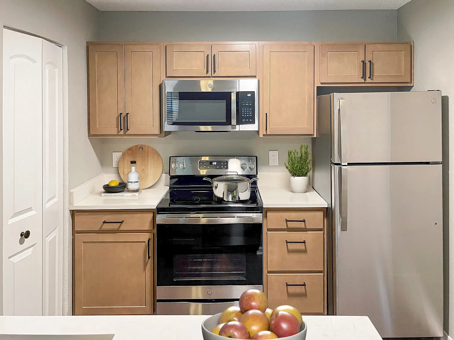 The Magnolia Apartments — Photo 3