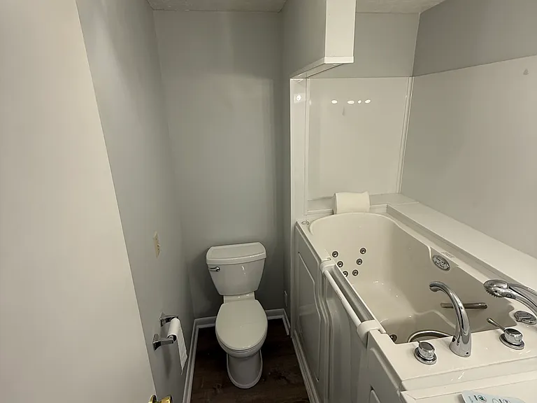 320 Port William Ln — Photo 12