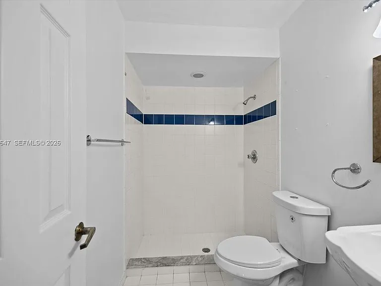 2560 Bass Way — Photo 29