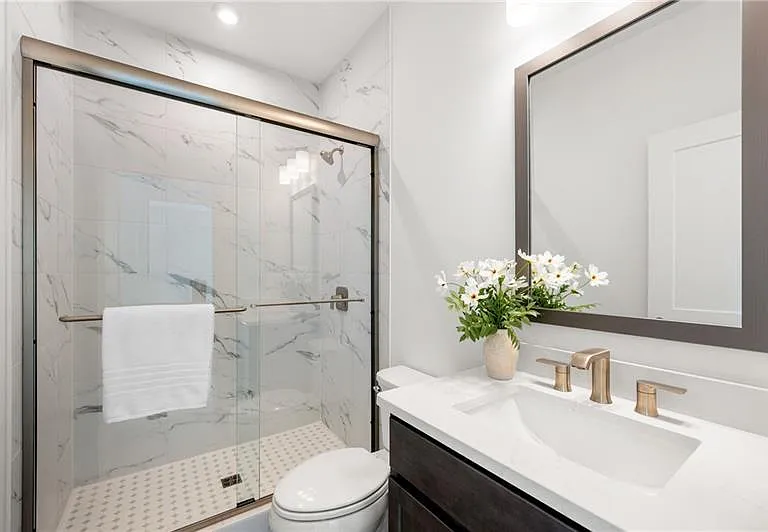 2815 Medford Dr — Photo 37