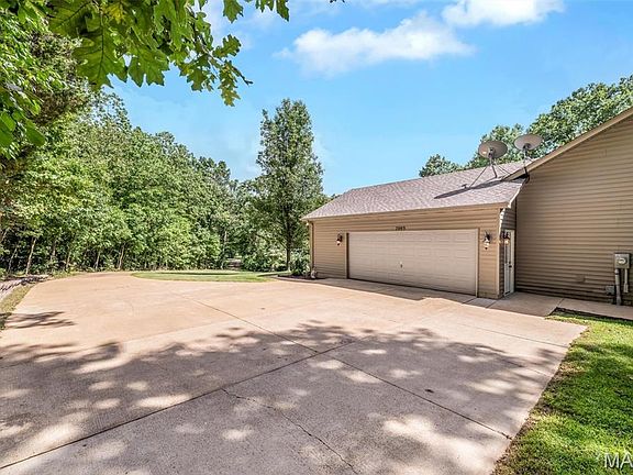 5th image of 7093 Pless Dr