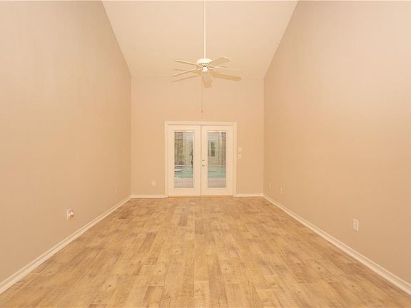 2nd image of 10342 Saint Ives Ct