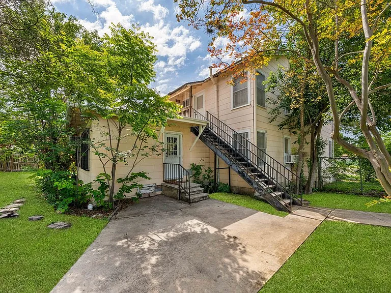 229 Alexander Hamilton Dr #1 — Photo 25