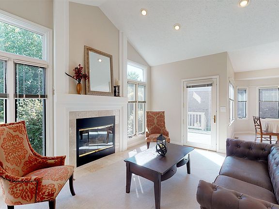 5th image of 3626 Glenridge Ln