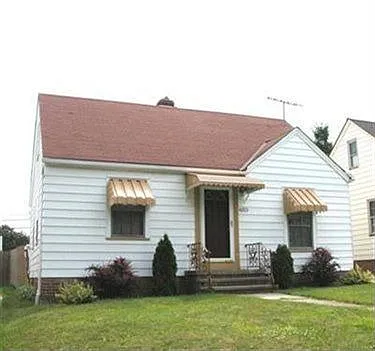4323 W 57th St photo 1