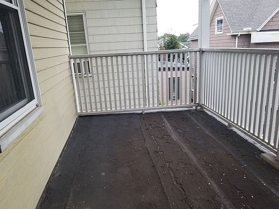5th image of 64 Park St #2-DUPE2