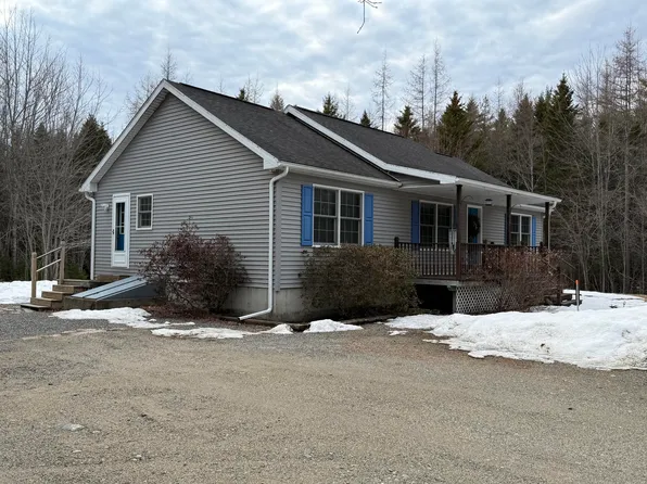 27 Oak Point Road, Harrington, ME 04643