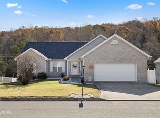 1542 Mandrell Dr, Knoxville, TN 37918
