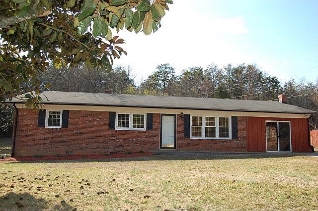 1st image of 3285 W Gate Dr