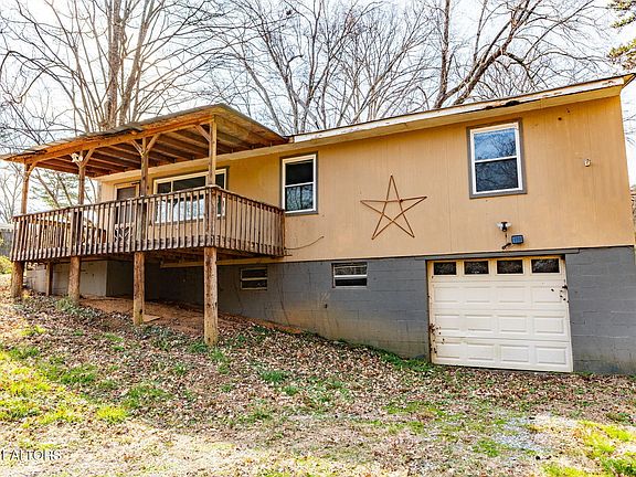 3rd image of 1711 Sunny Ln