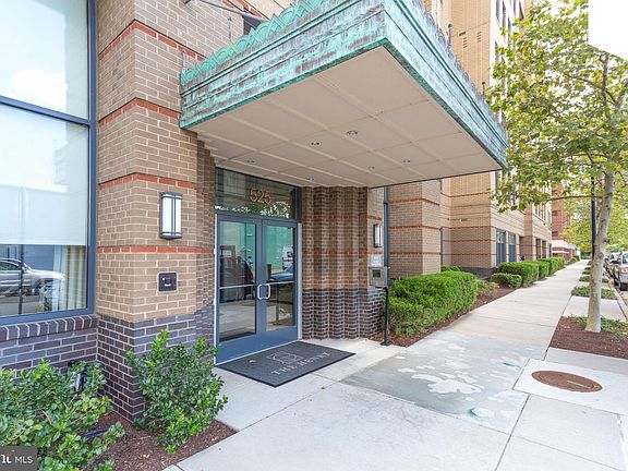2nd image of 525 N Fayette St Unit 516