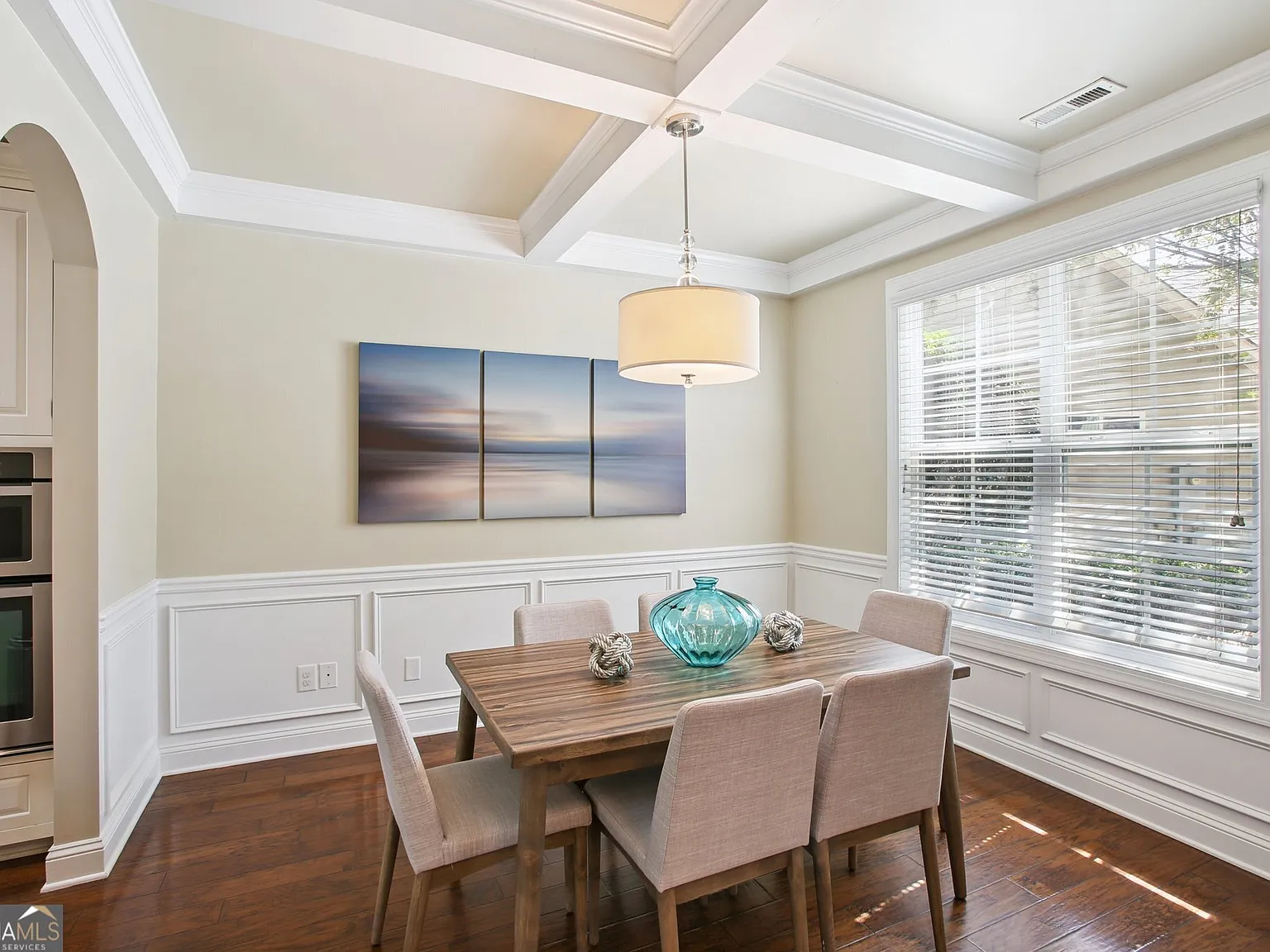 3 bed, 3.5 bath, 2539 sqft, $5,500 — Photo 4