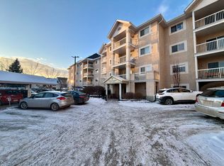 11620 9a Ave NW #213, Edmonton, AB T6J 7B4