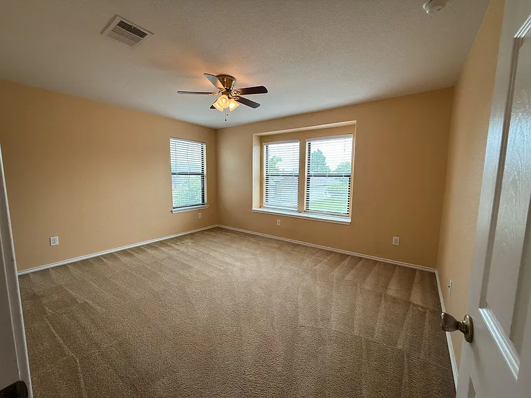 2250 Howry Dr — Photo 13