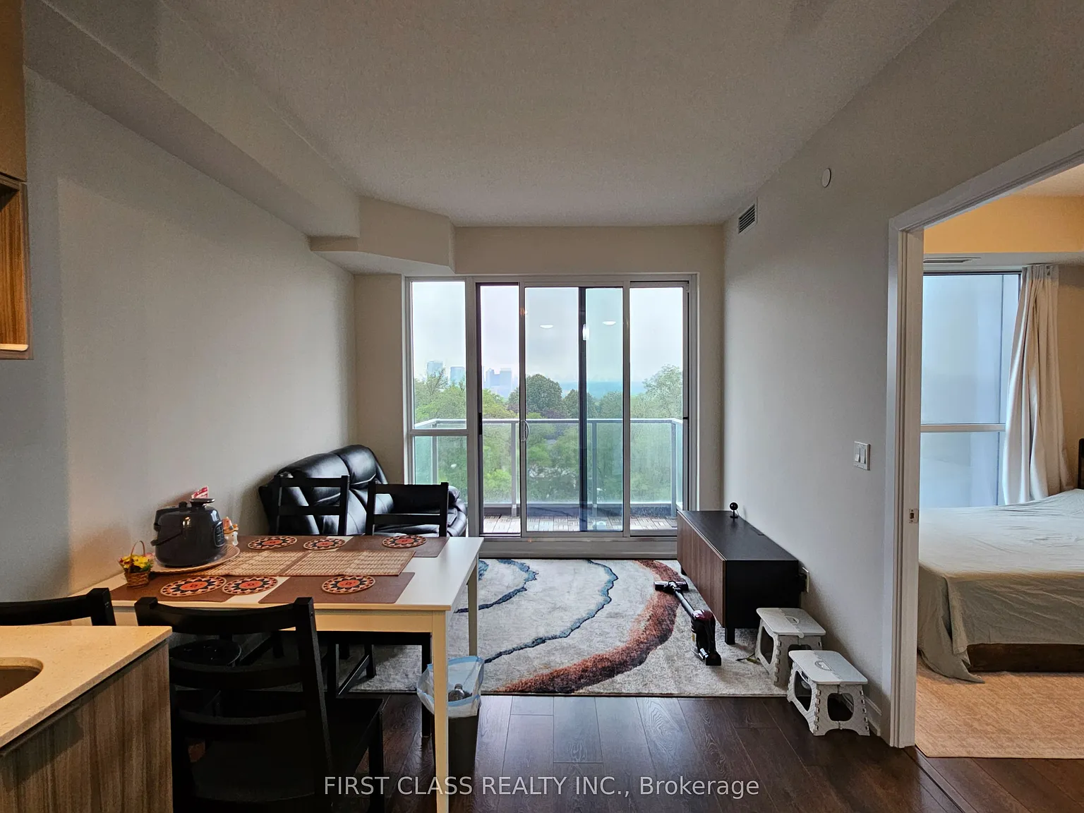 2 bed, $1,500 — Photo 1