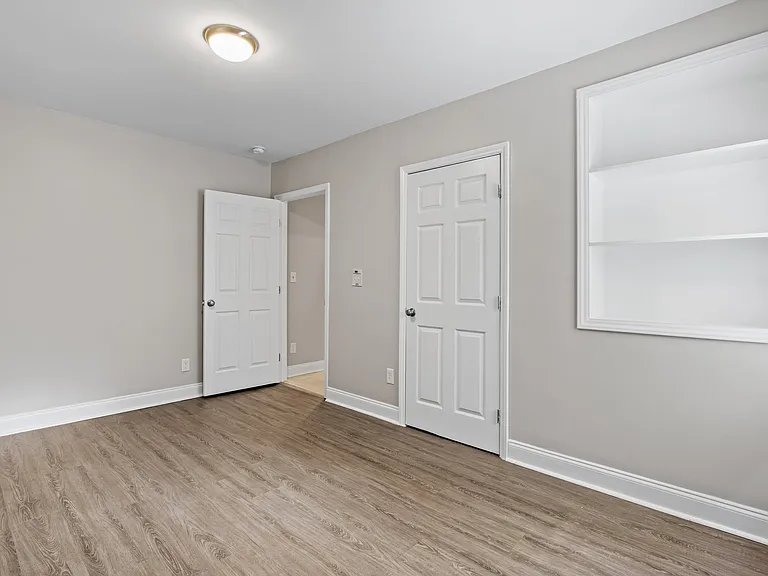 2805 McCombs St — Photo 7