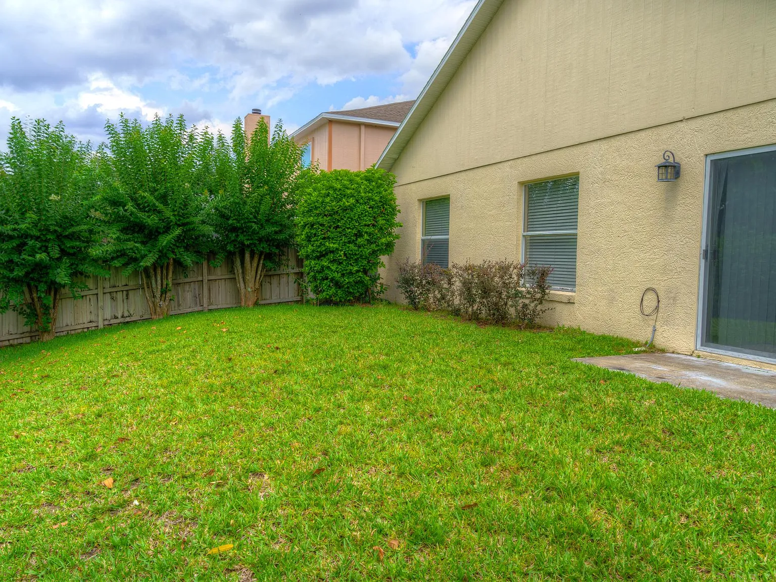 1982 Westpointe Cir — Photo 2