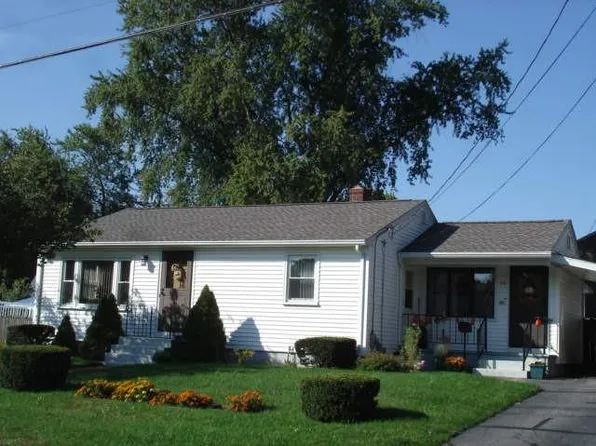 33 Van Buren St, Warwick, RI 02888