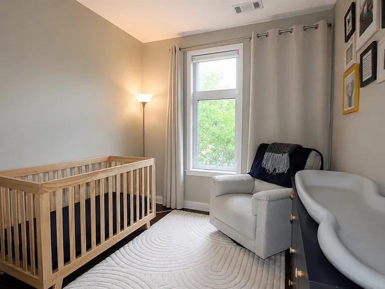 45 Burnett St #206 — Photo 7