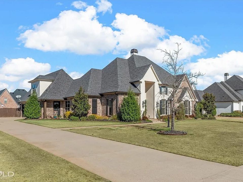 2nd image of 624 Silkwood Dr