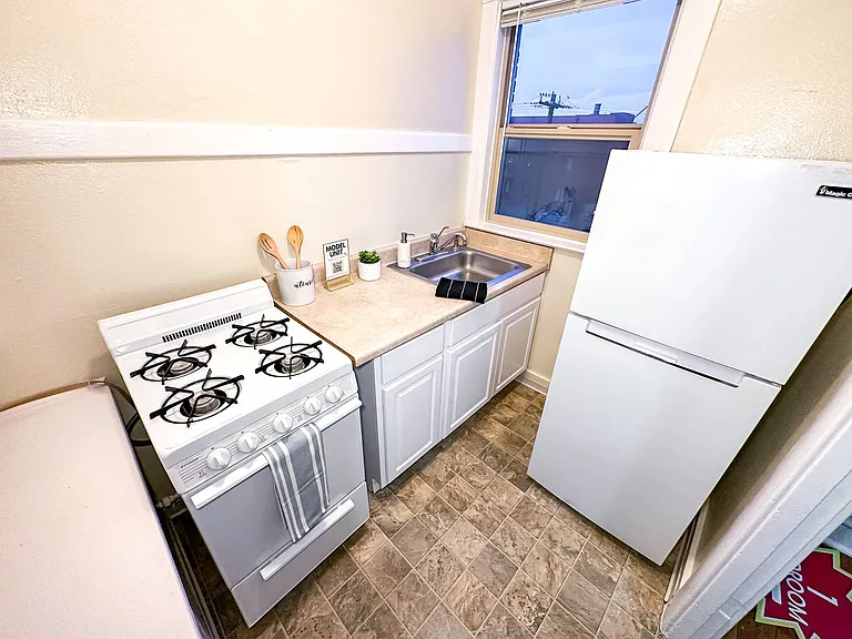Casa Del Rey Apartments — Photo 20