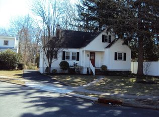 63 6th Ave, Westwood, NJ 07675