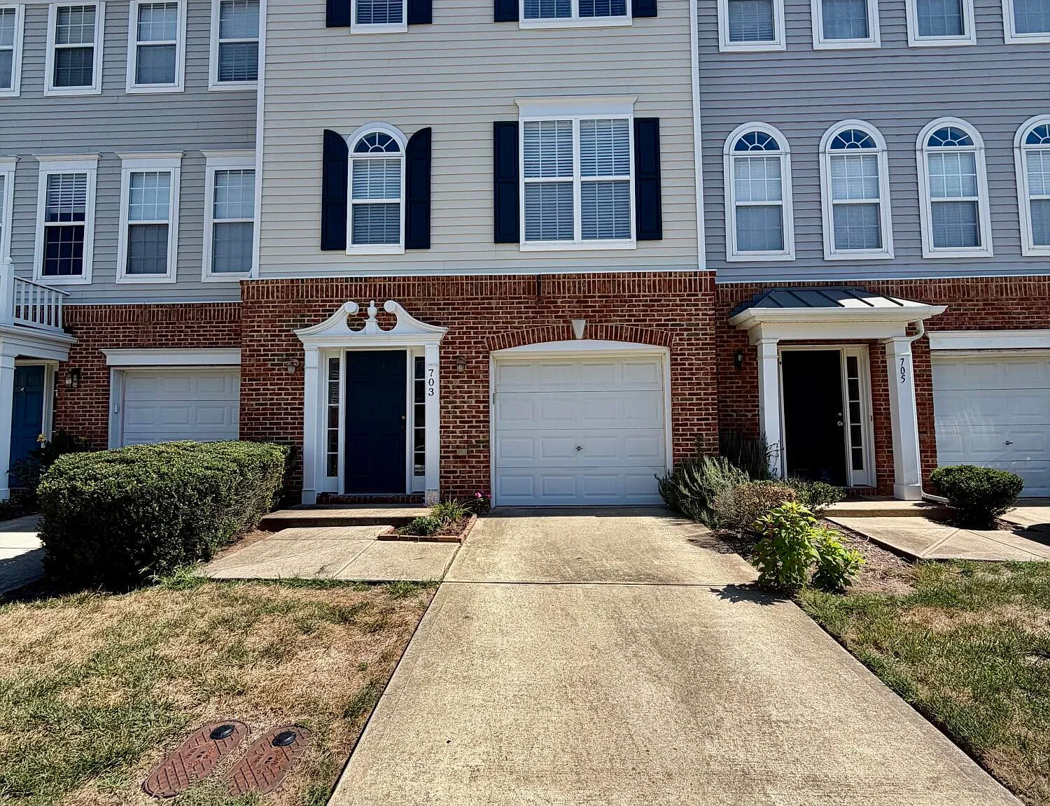 3 bed, 4.0 bath, 2000 sqft, $1,950 — Photo 1
