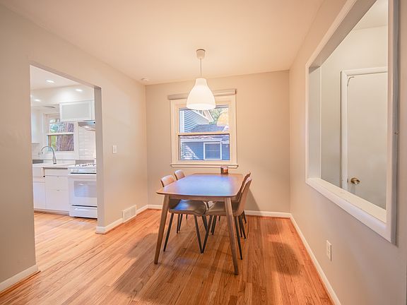 5th image of 2307 Walter Dr